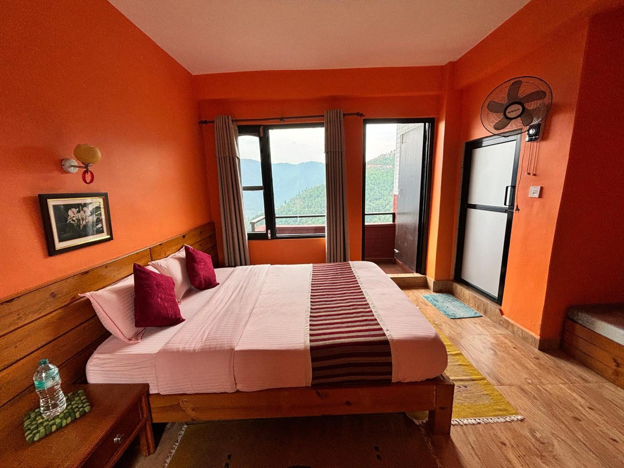 Siddhartha Garden Ayurveda Hotel Похара Екстериор снимка