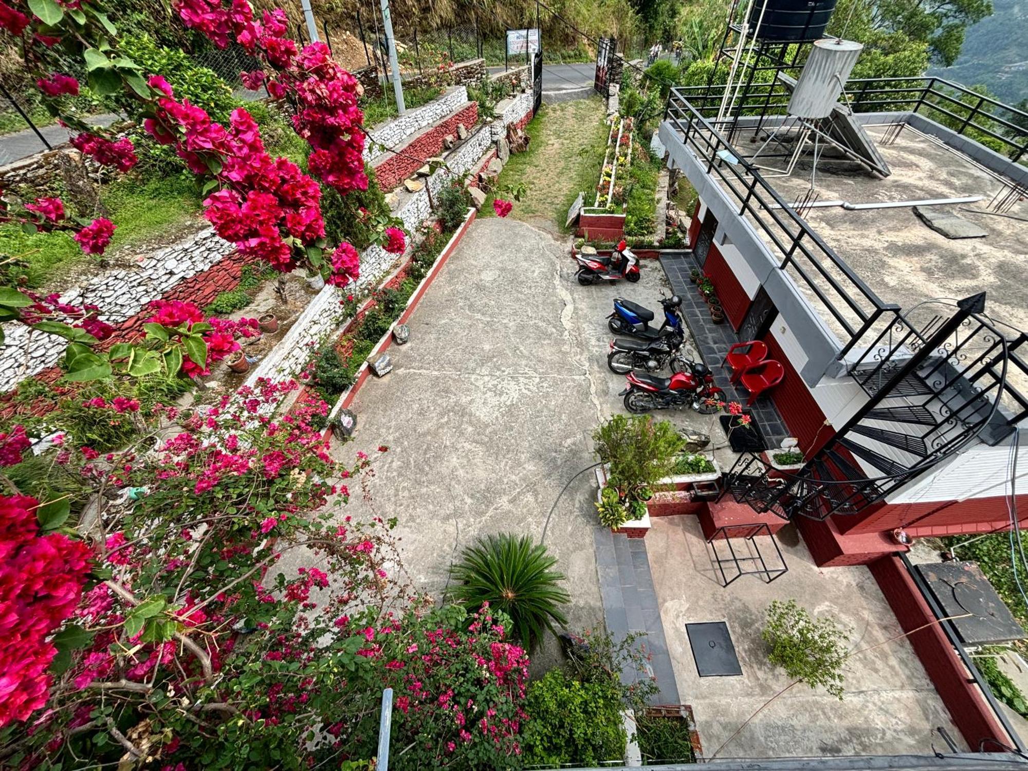 Siddhartha Garden Ayurveda Hotel Похара Екстериор снимка